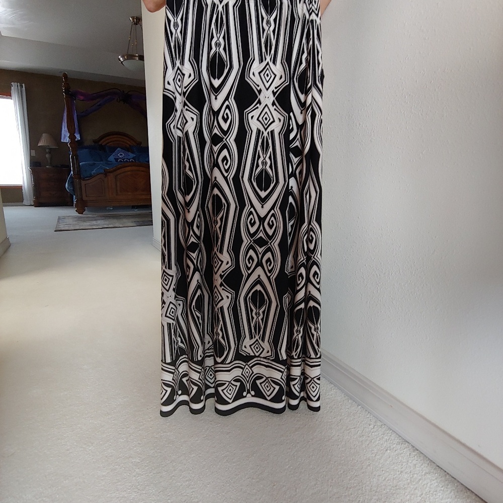 Black and cream long maxi skirt